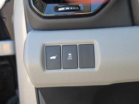 Used 2025 Honda Pilot Touring image 30