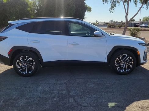 Used 2025 Hyundai Tucson Limited FWD image 10