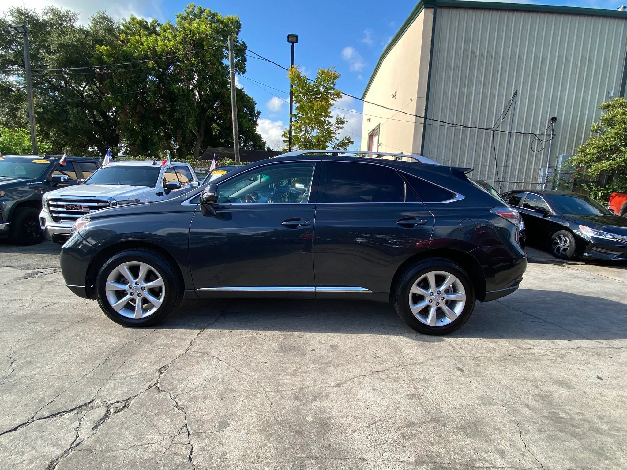 Used 2011 Lexus RX 350 2WD w/ Luxury Pkg image 4