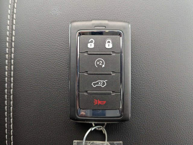New 2026 Jeep Grand Cherokee Altitude AWD/4WD image 30