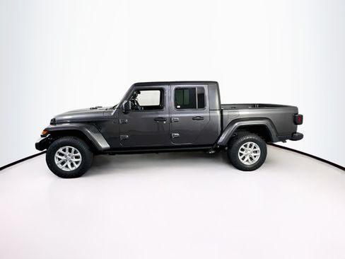 Used 2023 Jeep Gladiator Sport AWD/4WD image 8