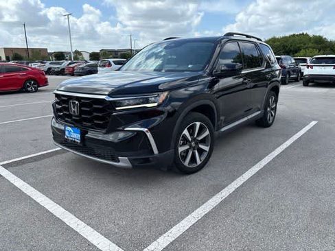 Used 2024 Honda Pilot Elite image 1