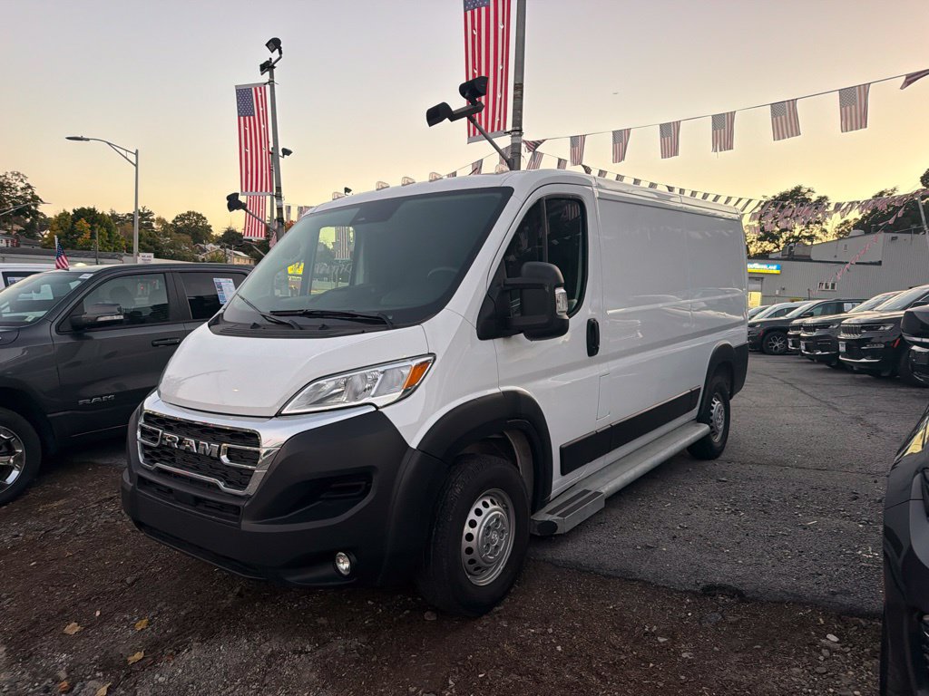 Used 2025 RAM ProMaster 2500 w/ U-Haul Equipment Group FWD image 1