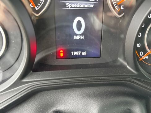 Used 2025 Jeep Wrangler Willys image 20