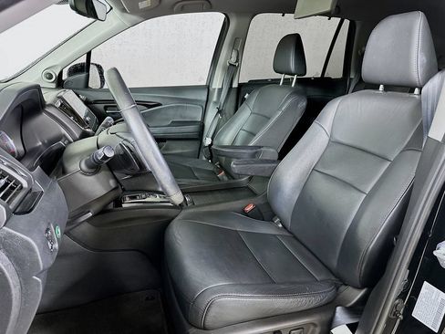 Certified 2021 Honda Pilot Touring image 8