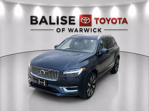 Used 2025 Volvo XC90 T8 Plus w/ Protection Package Premier AWD/4WD image 1
