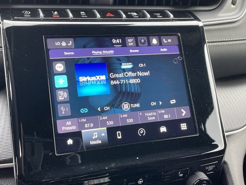 Used 2023 Jeep Grand Cherokee L Laredo image 39