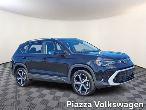 New 2025 Volkswagen Taos SEL AWD/4WD image 1