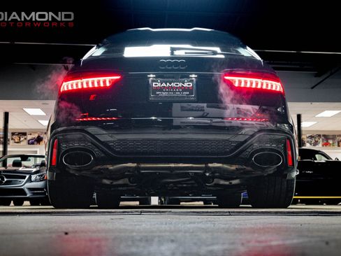 Used 2024 Audi RS 6 performance image 57