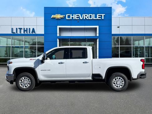 New 2026 Chevrolet Silverado 2500 LTZ w/ LTZ Premium Package AWD/4WD image 4