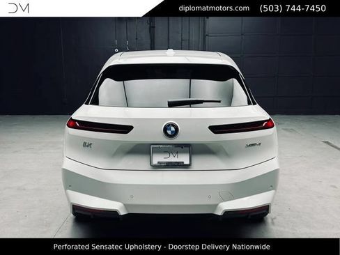 Used 2026 BMW iX xDrive45 AWD/4WD image 6