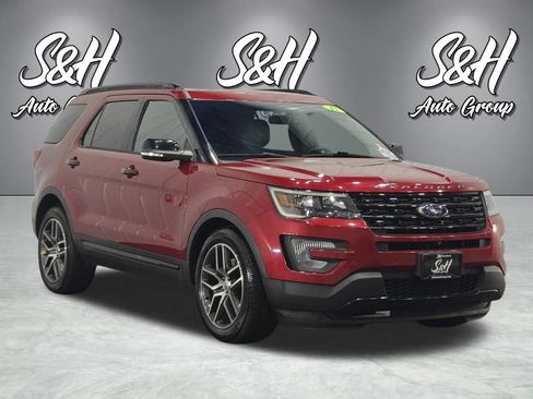Used 2017 Ford Explorer Sport w/ Equipment Group 401A image 2