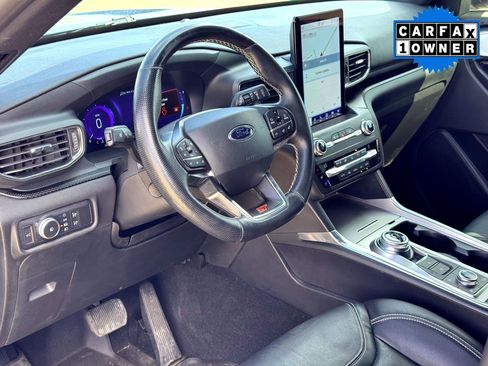 Used 2020 Ford Explorer ST w/ ST Street Pack image 11