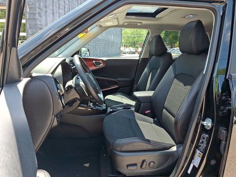 Used 2022 Kia Soul Turbo FWD image 14