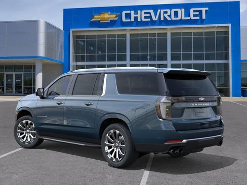 New 2026 Chevrolet Suburban Premier w/ Sun And Tow Package AWD/4WD image 4