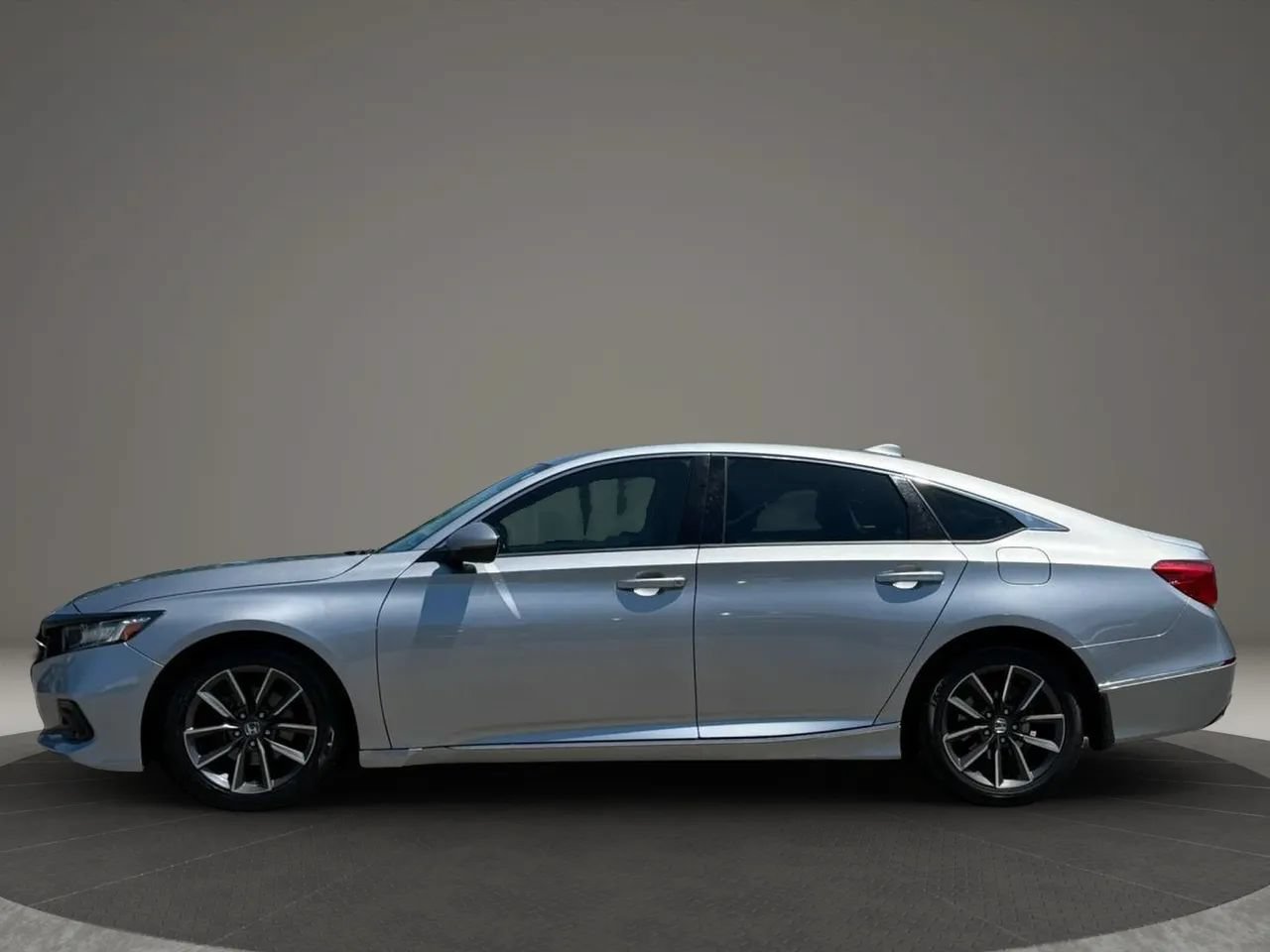 Used 2021 Honda Accord EX-L image 3