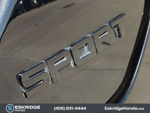 Used 2025 Honda Pilot Sport image 12