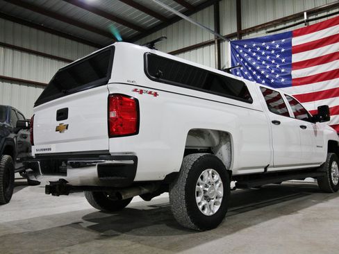 Used 2018 Chevrolet Silverado 2500 W/T w/ Snow Plow Prep Package AWD/4WD image 13
