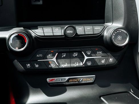 Used 2016 Chevrolet Corvette Z06 w/ 3LZ Preferred Equipment Group RWD image 34
