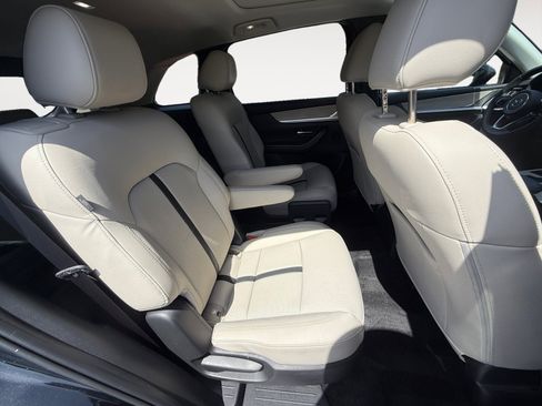 Certified 2024 MAZDA CX-90 Plug-In Hybrid w/ Premium Pkg AWD/4WD image 18