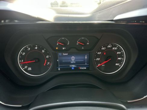 Used 2024 Chevrolet Camaro LT w/ Technology Package RWD image 15
