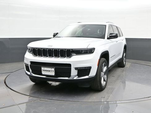 Used 2022 Jeep Grand Cherokee L Limited image 28