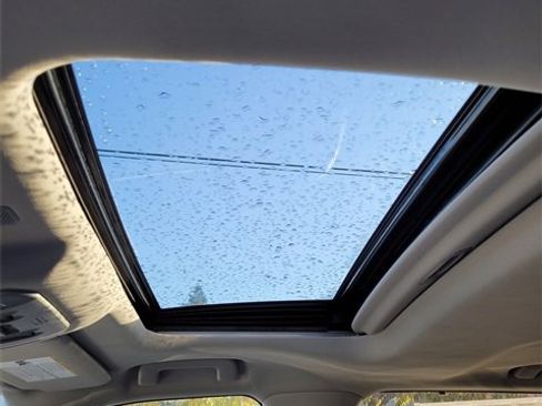 New 2022 Toyota Highlander XLE image 25