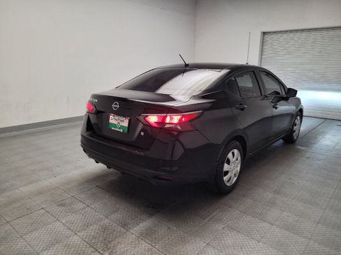 Used 2025 Nissan Versa S w/ Trunk Package FWD image 9