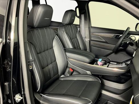 New 2026 Buick Enclave Avenir w/ Super Cruise Package image 11