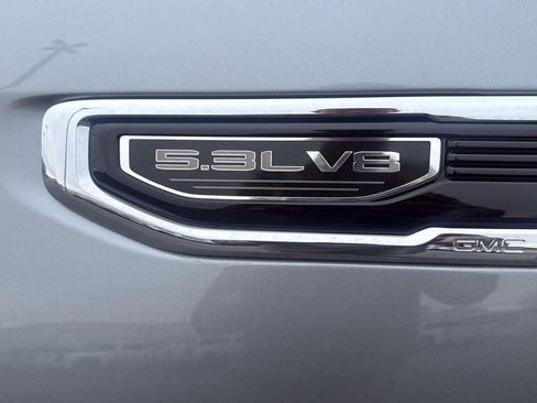 Used 2025 GMC Sierra 1500 SLT image 14