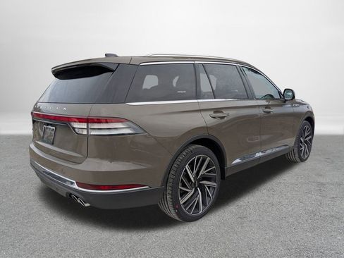 New 2026 Lincoln Aviator Reserve AWD/4WD image 3