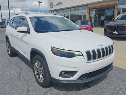 Used 2019 Jeep Cherokee Latitude Plus w/ Comfort/Convenience Group