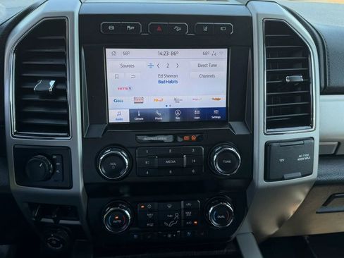 Used 2020 Ford F350 Lariat w/ Lariat Value Package AWD/4WD image 11
