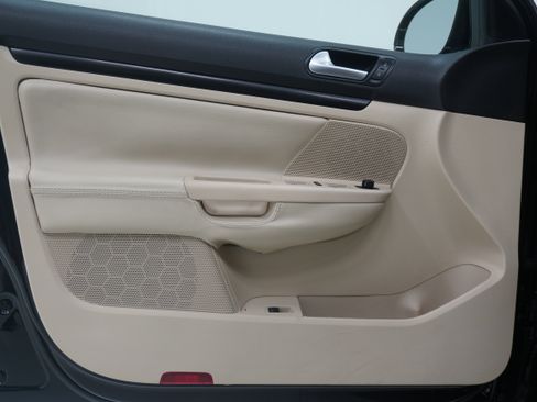 Used 2014 Volkswagen Jetta TDI FWD image 10