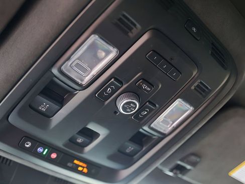 Certified 2023 Cadillac Escalade ESV Sport Platinum w/ LPO, ONYX Package image 22