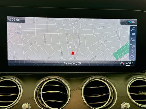 Used 2020 Mercedes-Benz E 450 4MATIC Sedan w/ Parking Assistance Package image 15