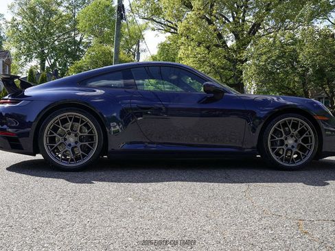 Used 2021 Porsche 911 Carrera RWD image 9