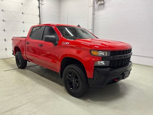 Used 2021 Chevrolet Silverado 1500 Custom Trail Boss w/ Safety Confidence Package AWD/4WD image 2