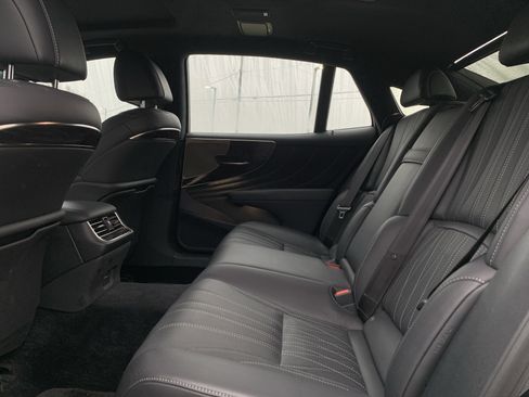 Used 2018 Lexus LS 500 AWD image 32