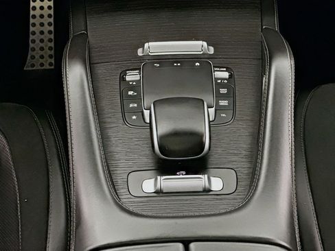 Used 2024 Mercedes-Benz GLS 63 AMG 4MATIC image 14