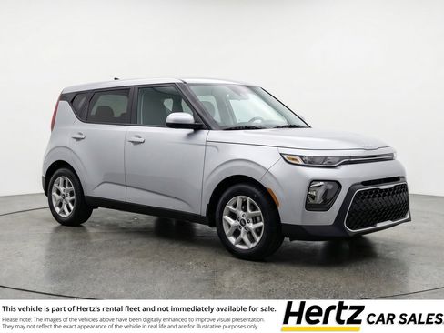 Used 2025 Kia Soul LX w/ LX Technology Package FWD image 1