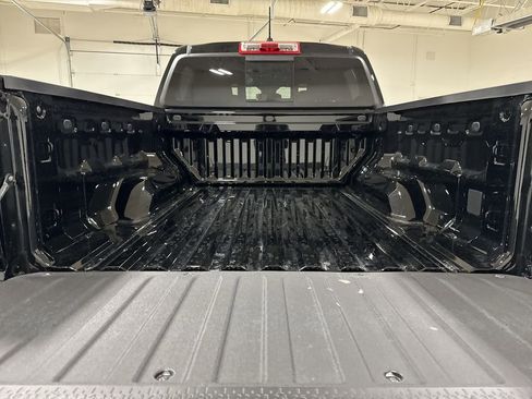New 2026 Chevrolet Colorado W/T w/ WT Custom Package AWD/4WD image 30