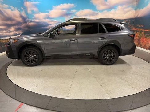 Used 2023 Subaru Outback Onyx Edition AWD/4WD image 5
