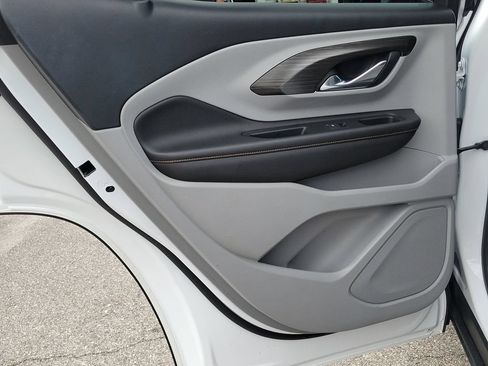 Used 2021 GMC Terrain SLT FWD image 13