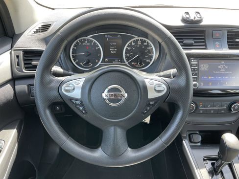 Used 2019 Nissan Sentra S FWD image 15