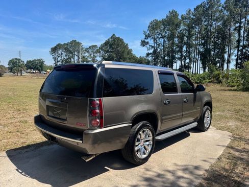 Used 2012 GMC Yukon XL Denali AWD/4WD image 4