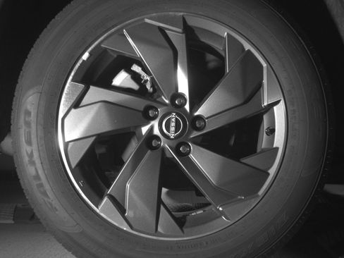 Used 2025 Nissan Rogue SV FWD image 15