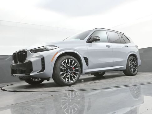 New 2026 BMW X5 M60i image 42