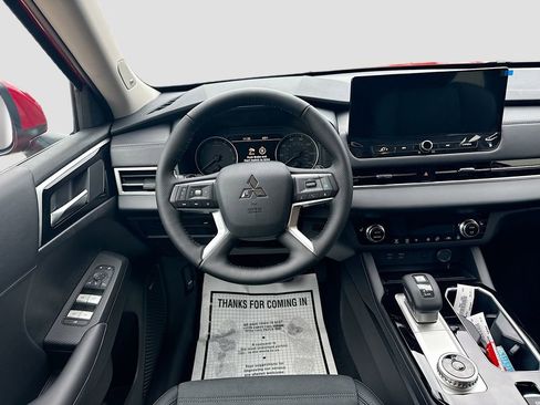 New 2026 Mitsubishi Outlander SE FWD image 23