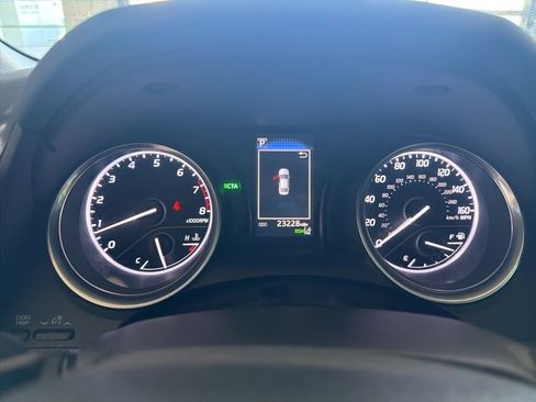 Used 2018 Toyota Camry SE w/ Audio Package image 8